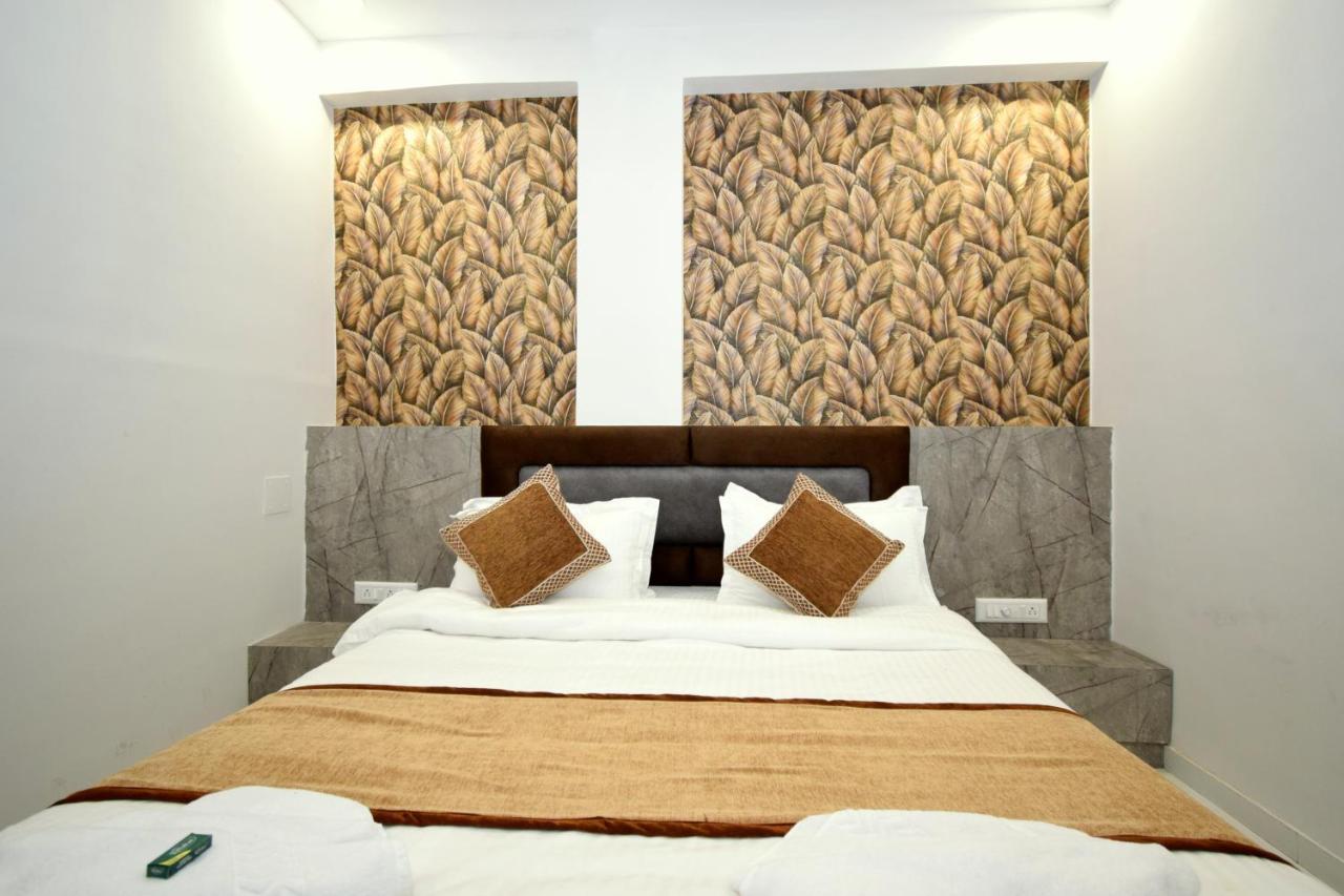 أحمد أباد Hotel A1 Vastrapur المظهر الخارجي الصورة